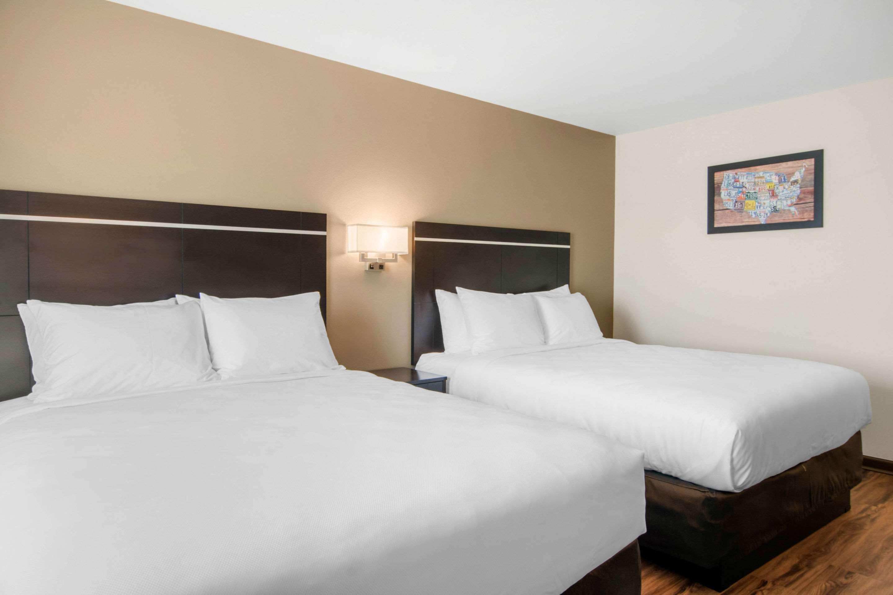 Econo Lodge Inn&Suites Springfield Exterior foto