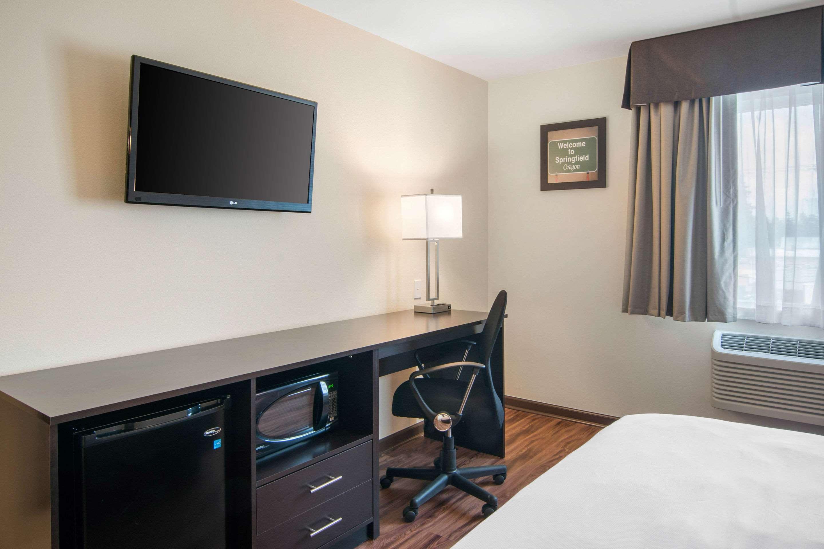 Econo Lodge Inn&Suites Springfield Exterior foto