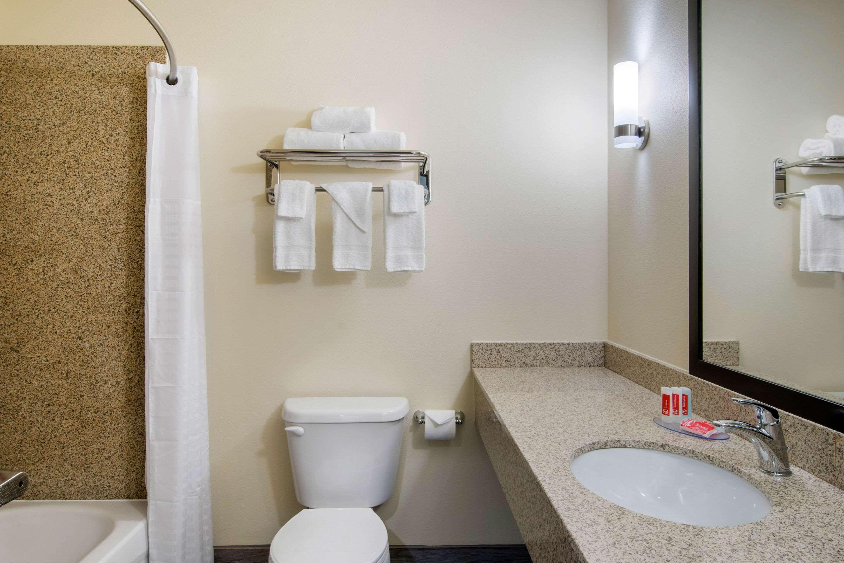 Econo Lodge Inn&Suites Springfield Exterior foto